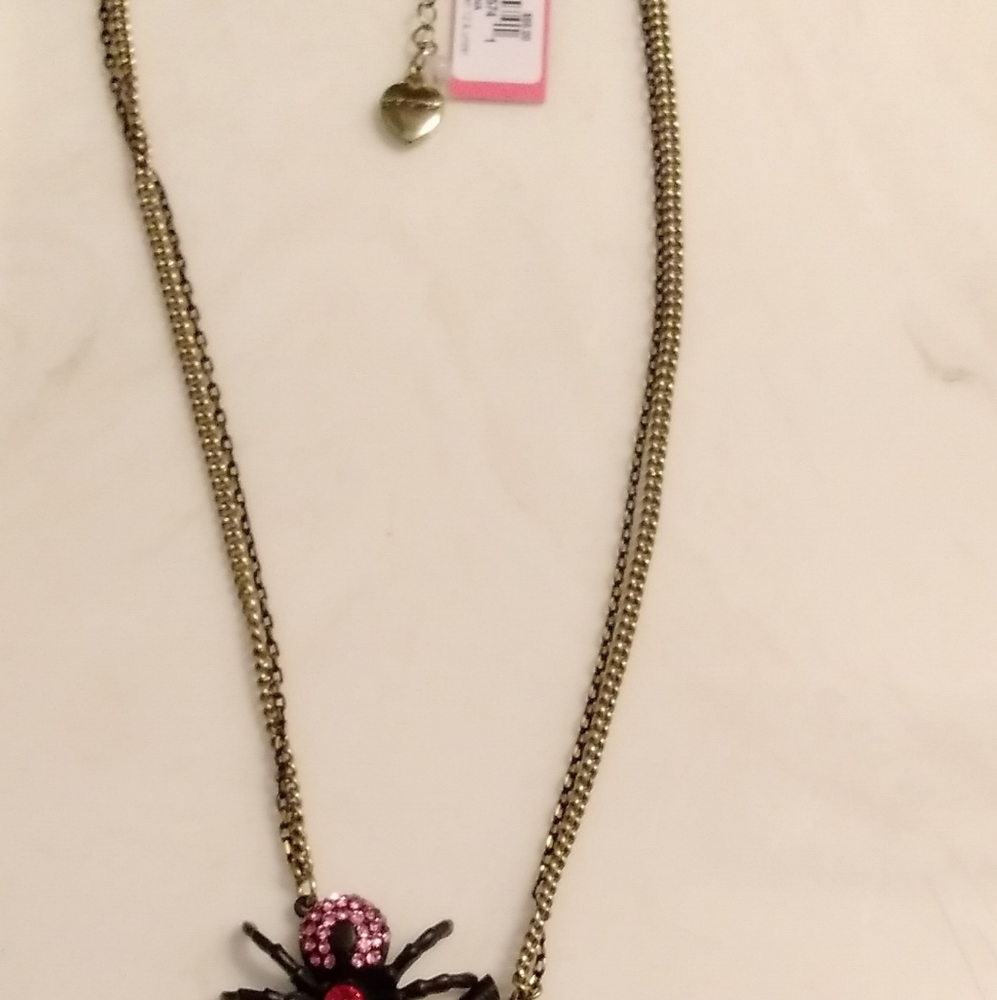 Betsey Johnson Spider Necklace - Picture 6 of 6